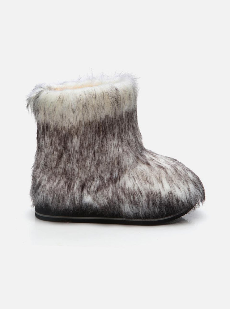 
                      
                        Apreski White Women's Faux Fur Boots
                      
                    