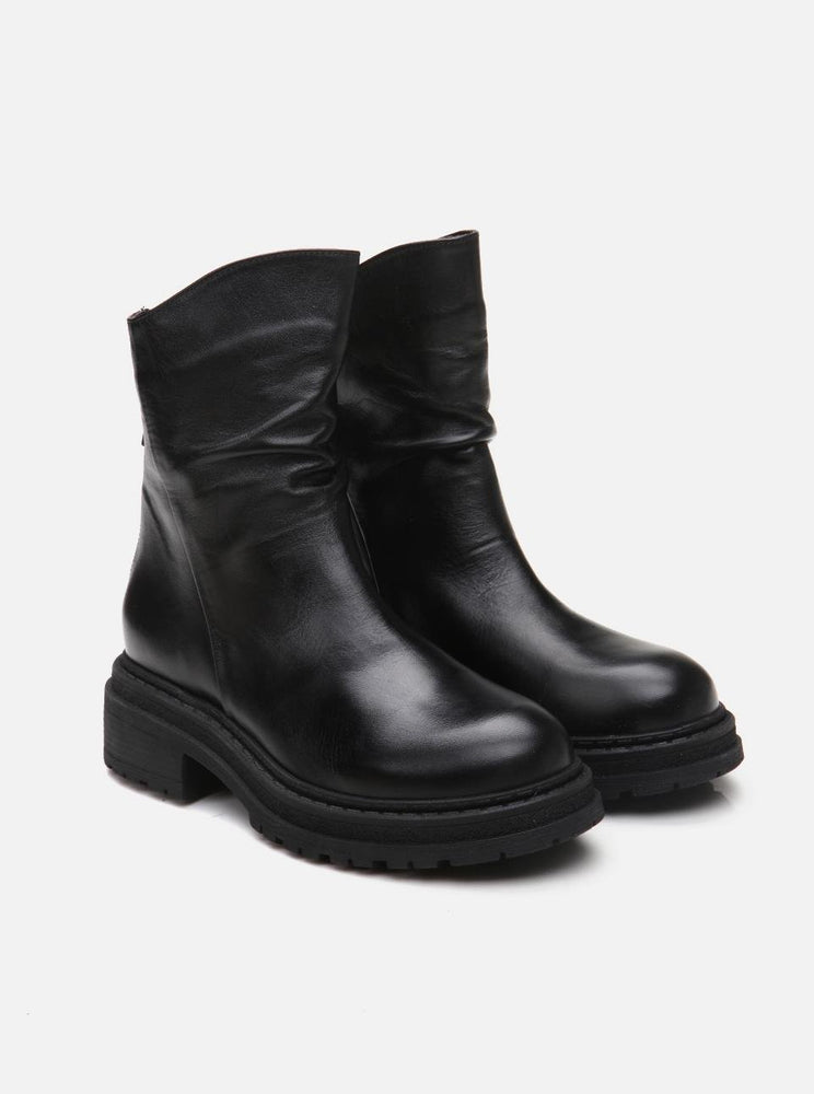 Stacy Black Women's Leather Boots