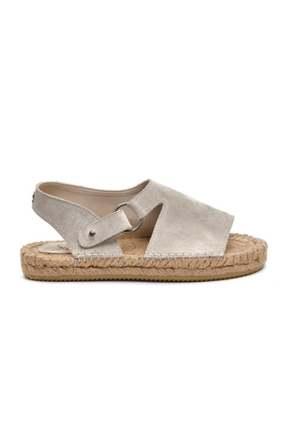 Yuna Kum Women Espadrille Sandals