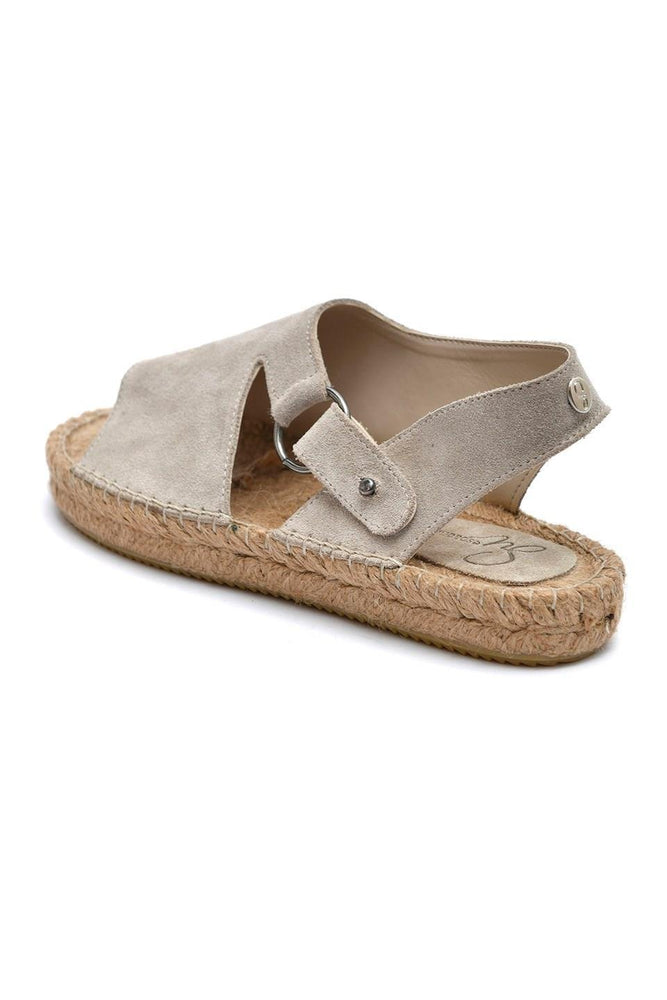 
                      
                        Yuna Kum Women Espadrille Sandals
                      
                    